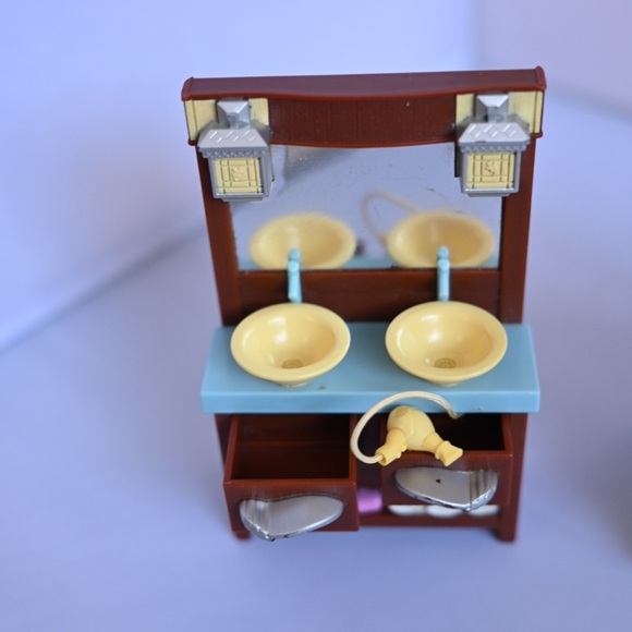 Fisher-Price Loving Family Kitchen and Bathroom Vanity Set- Tested, Sound works! - Picture 8 of 12